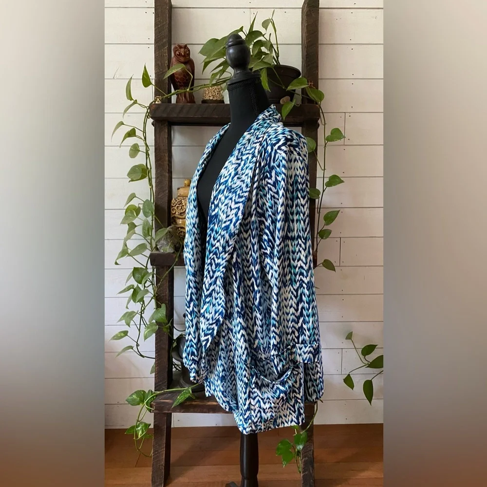 Robert Louis: Blue and White Coastal Grandma Cardigan with Flowing Silhouette